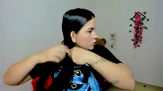 Emic  online show from 03-11-25, 04:18