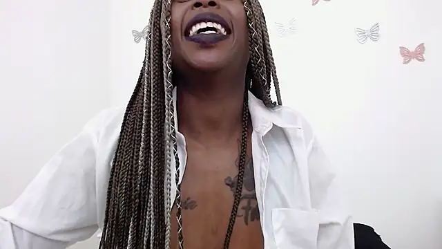 Snapshot of _Zooee chatting on 12-23-24, 02:50 Zooee online show from 12-23-24, 02:50