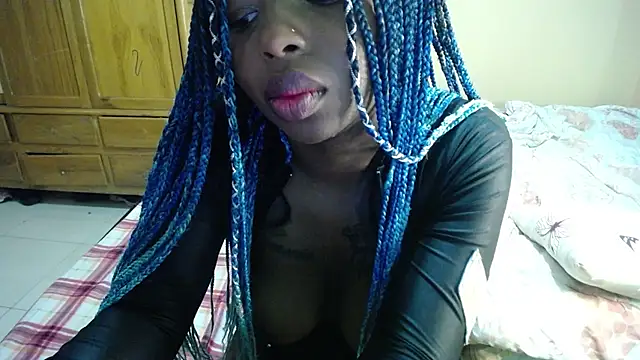 Snapshot of _Zooee chatting on 02-12-25, 05:16 Zooee online show from 02-12-25, 05:16