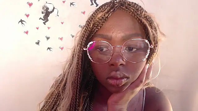 Snapshot of _Zooee chatting on 06-26-26, 04:00 Zooee online show from 06-26-26, 04:00