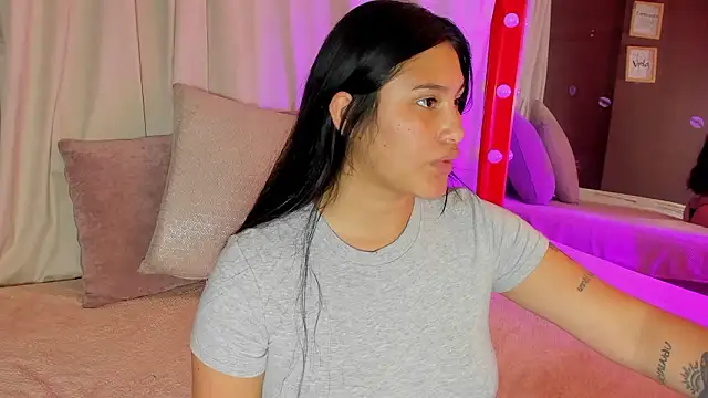 Little Ivy online show from 02-03-26, 04:56