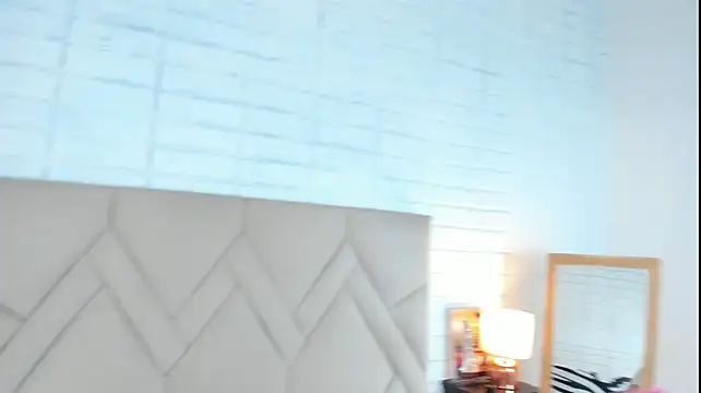 Isis Osman online show from 12-26-24, 07:56