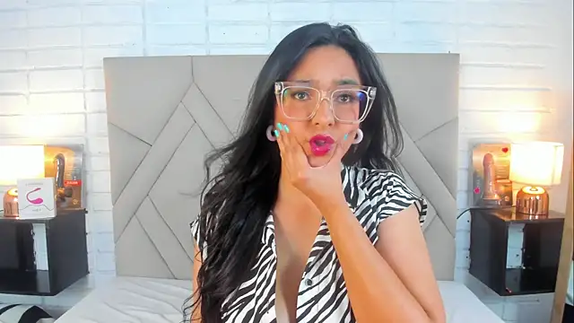 Isis Osman online show from 02-09-25, 01:35