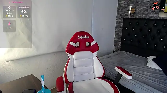 Bruja  Scarlata online show from 02-03-25, 05:56