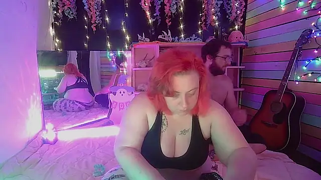 Snapshot of KaliandKilo chatting on 09-19-25, 10:43 KaliandKilo online show from 09-19-25, 10:43