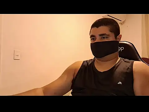 LeoPutaria online show from 10-12-25, 01:43