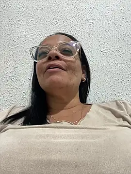 Snapshot of lomagata chatting on 06-19-26, 09:07 lomagata online show from 06-19-26, 09:07