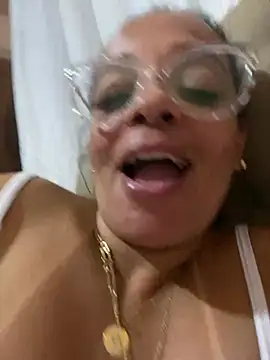 Snapshot of lomagata chatting on 07-15-26, 02:17 lomagata online show from 07-15-26, 02:17