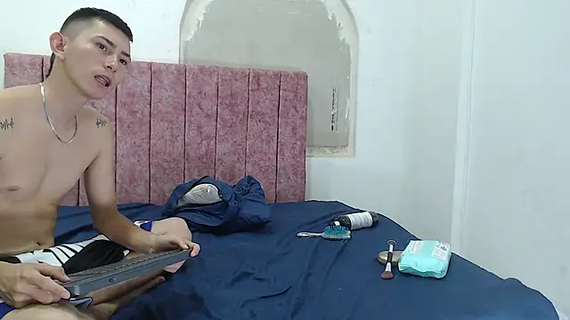 Snapshot of sex_duofanastic chatting on 03-16-25, 04:41 sex duofanastic online show from 03-16-25, 04:41