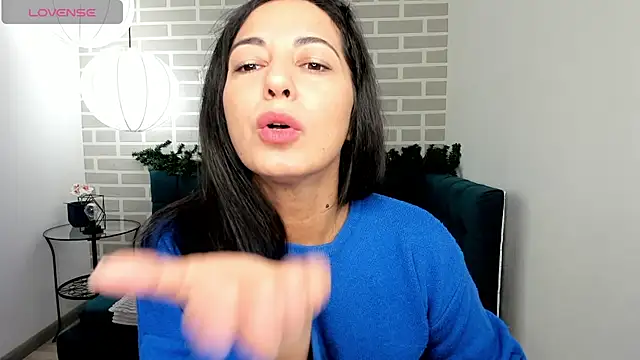 Linda Insatiable online show from 11-30-25, 01:42