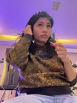 Snapshot of Denise_Taylor chatting on 01-17-25, 05:42 Denise Taylor online show from 01-17-25, 05:42