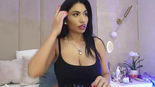 Snapshot of Denise_Taylor chatting on 01-17-25, 08:45 Denise Taylor online show from 01-17-25, 08:45