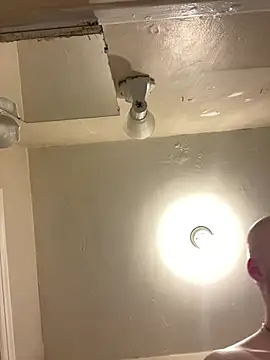 Snapshot of blondeandthick chatting on 12-26-24, 03:27 blondeandthick online show from 12-26-24, 03:27