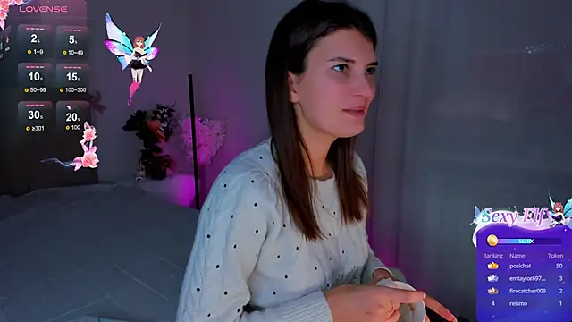 Snapshot of Laura_Leee chatting on 01-11-25, 12:40 Laura Leee online show from 01-11-25, 12:40