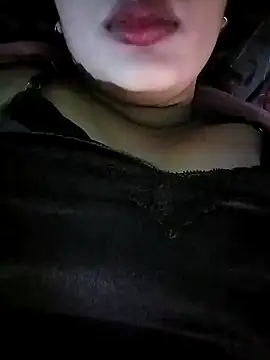 Snapshot of Miss-Siyaa chatting on 12-18-24, 06:03 Miss-Siyaa online show from 12-18-24, 06:03