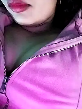 Snapshot of Miss-Siyaa chatting on 12-29-24, 02:42 Miss-Siyaa online show from 12-29-24, 02:42