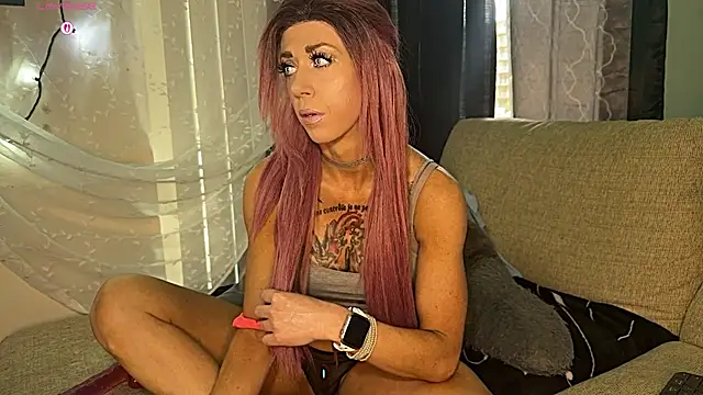 Snapshot of VeronicaRonnieTaylor chatting on 09-17-25, 05:03 VeronicaRonnieTaylor online show from 09-17-25, 05:03