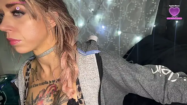 Snapshot of VeronicaRonnieTaylor chatting on 11-03-25, 02:51 VeronicaRonnieTaylor online show from 11-03-25, 02:51