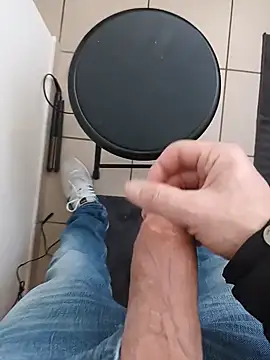 casper0303 online show from 02-03-25, 01:08