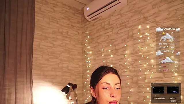 Snapshot of ___art chatting on 12-20-24, 05:29    art online show from 12-20-24, 05:29