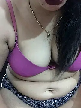 Snapshot of Urmila_bhabhii chatting on 05-02-26, 03:11 Urmila bhabhii online show from 05-02-26, 03:11