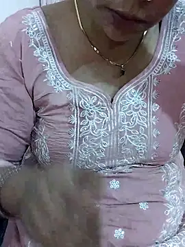 Snapshot of Urmila_bhabhii chatting on 05-07-26, 03:23 Urmila bhabhii online show from 05-07-26, 03:23