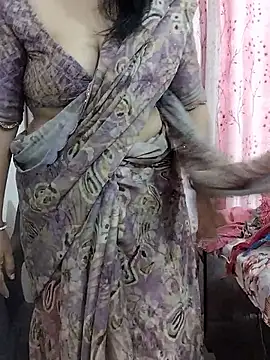 Snapshot of Urmila_bhabhii chatting on 05-16-26, 03:14 Urmila bhabhii online show from 05-16-26, 03:14