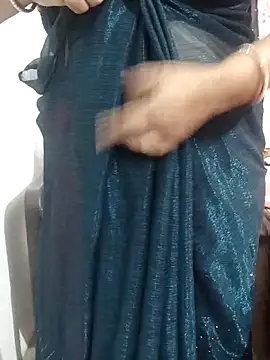 Snapshot of Urmila_bhabhii chatting on 05-30-26, 03:53 Urmila bhabhii online show from 05-30-26, 03:53