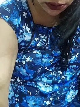 Snapshot of Urmila_bhabhii chatting on 06-01-26, 03:41 Urmila bhabhii online show from 06-01-26, 03:41
