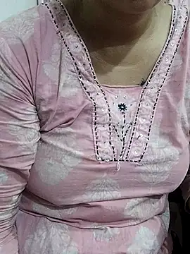 Snapshot of Urmila_bhabhii chatting on 06-04-26, 08:53 Urmila bhabhii online show from 06-04-26, 08:53