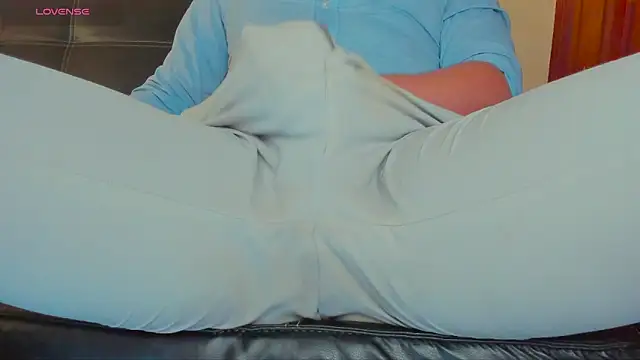 MrLonely02 online show from 12-13-24, 03:49