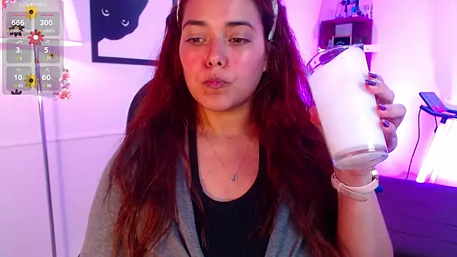 VictoriaMontero30000 online show from 03-12-25, 04:08