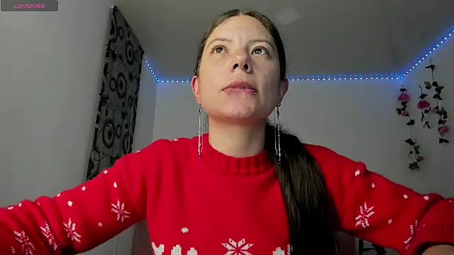 Snapshot of Susana_garcia_ chatting on 03-14-25, 01:05 Susana garcia online show from 03-14-25, 01:05