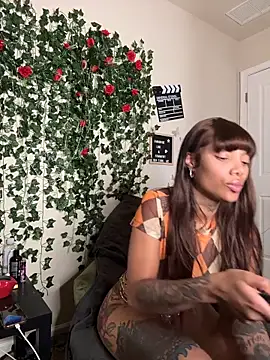 butterflybootyy online show from 11-03-25, 05:09