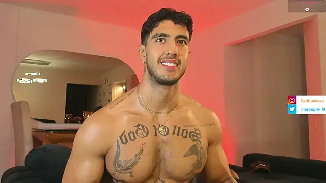 Snapshot of JACOB_MARTINS chatting on 01-13-25, 03:34 JACOB MARTINS online show from 01-13-25, 03:34