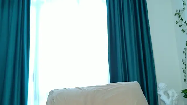 Snapshot of Brenda_M00n chatting on 02-22-25, 07:34 Brenda M00n online show from 02-22-25, 07:34