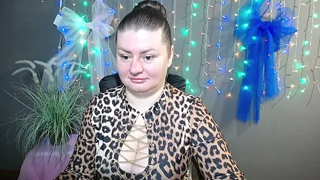 ZannaDreil online show from 11-10-25, 07:13