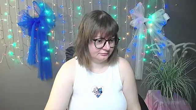 ZannaDreil online show from 11-15-25, 07:10