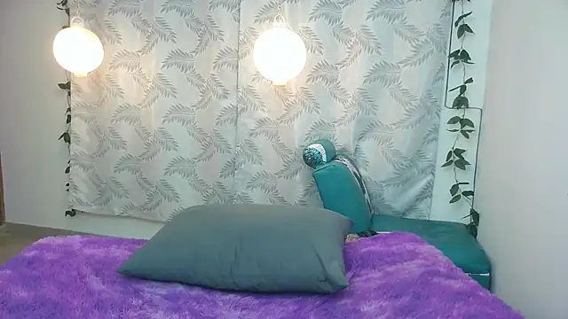 Mya paris online show from 02-05-25, 04:59