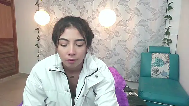 Mya paris online show from 02-06-25, 07:24