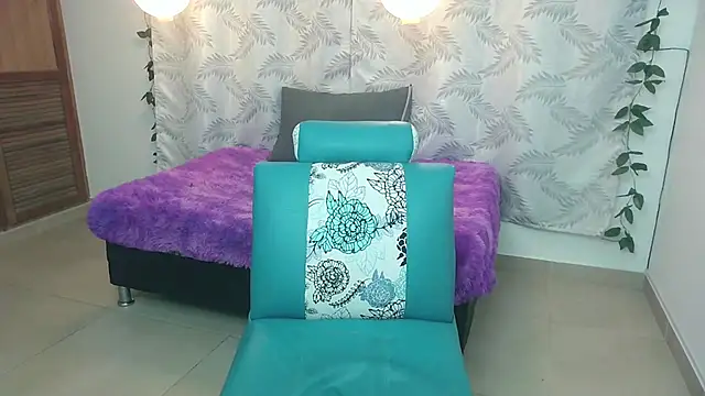 Mya paris online show from 02-09-25, 09:05