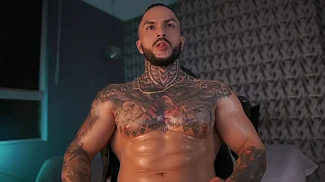 Snapshot of mariano_costa chatting on 12-23-24, 01:08 mariano costa online show from 12-23-24, 01:08