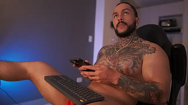 Snapshot of mariano_costa chatting on 02-05-25, 08:43 mariano costa online show from 02-05-25, 08:43