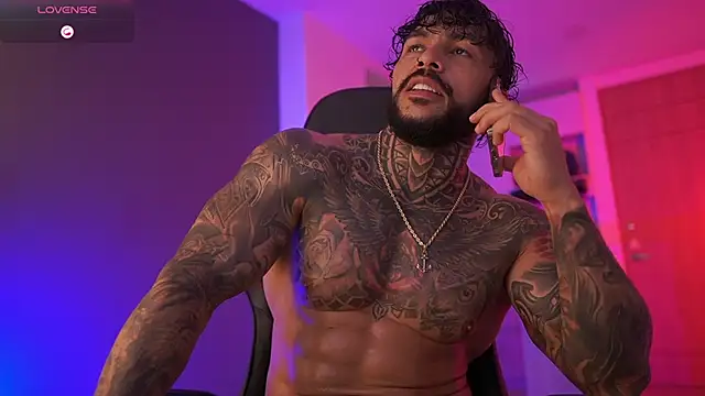 Snapshot of mariano_costa chatting on 10-05-25, 01:37 mariano costa online show from 10-05-25, 01:37