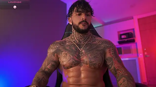 Snapshot of mariano_costa chatting on 10-17-25, 01:09 mariano costa online show from 10-17-25, 01:09