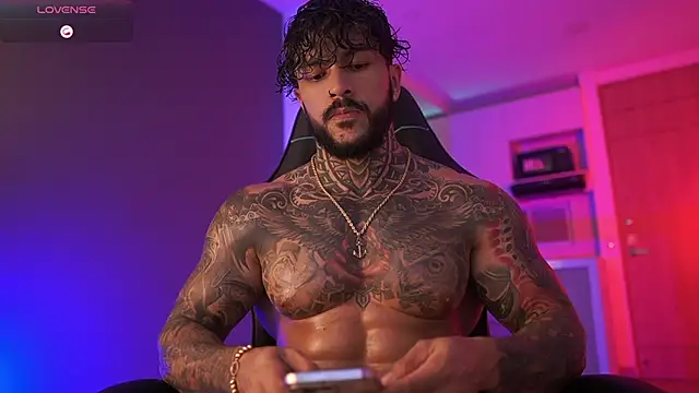 Snapshot of mariano_costa chatting on 10-19-25, 02:45 mariano costa online show from 10-19-25, 02:45