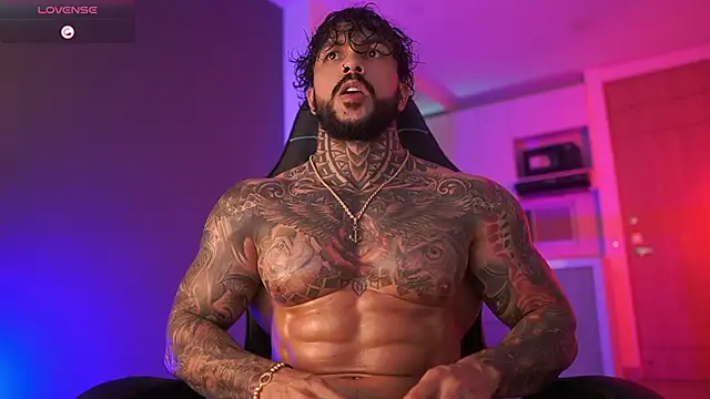 Snapshot of mariano_costa chatting on 10-23-25, 04:56 mariano costa online show from 10-23-25, 04:56