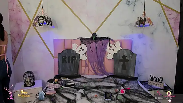 lizortiz online show from 10-31-25, 01:45