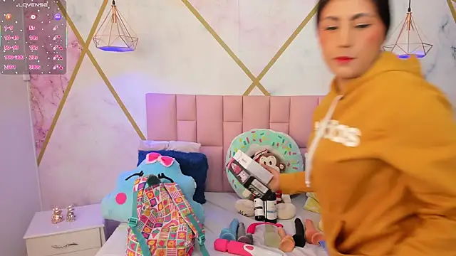 lizortiz online show from 12-01-25, 06:24