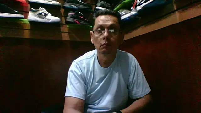 MarcusKelvin online show from 10-22-25, 03:34